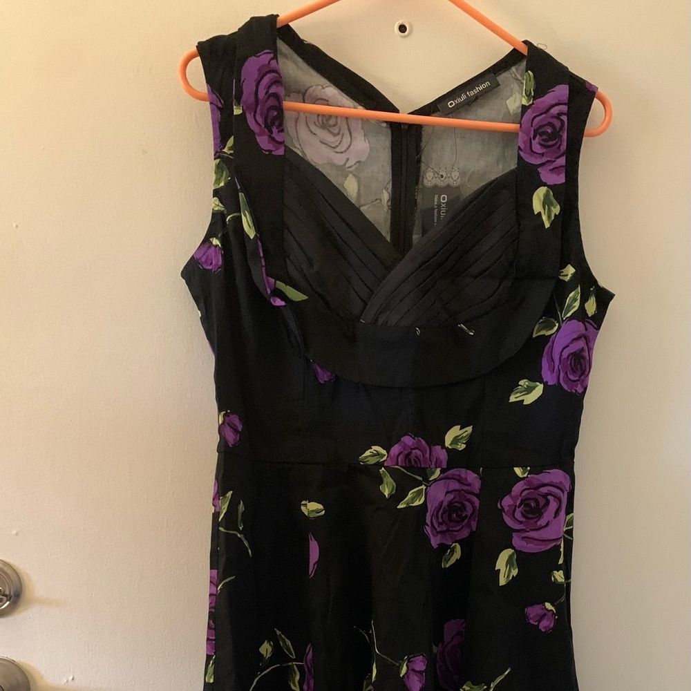Women’s Oxiuli Black and Purple dress size xxl new with tags